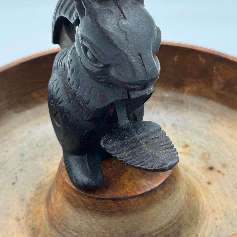 Vintage Cast Iron Mechanical Squirrel Nutcracker Turned Wood Walnut Bowl 8